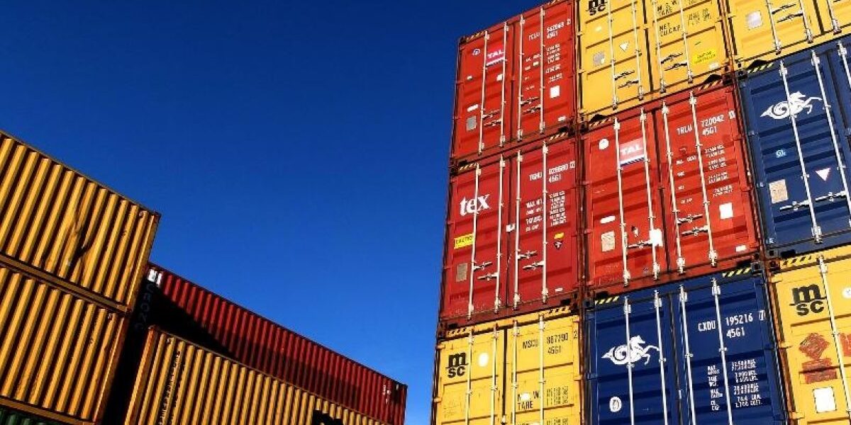 Exportaciones dominicanas enfrentan arancel del 12.5%