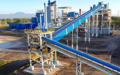 Cemento Panam adquiere Cementos Fortaleza, expansión regional.